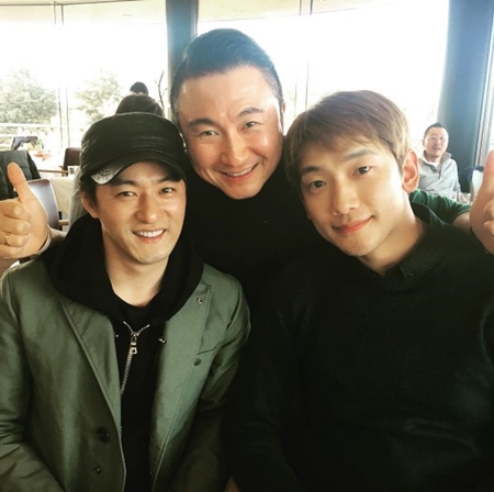 "김태희 남편X장리 남친"…주영훈, 비·주진모와 골프장 회동