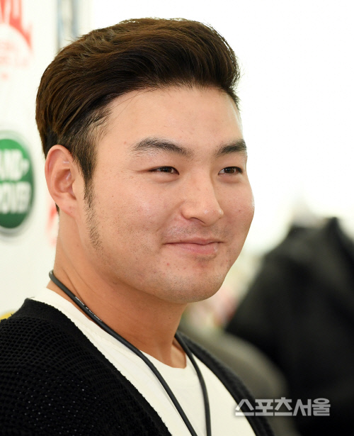 [SS포토] 박병호 출국, 작년보다 입지가 불안하지만...