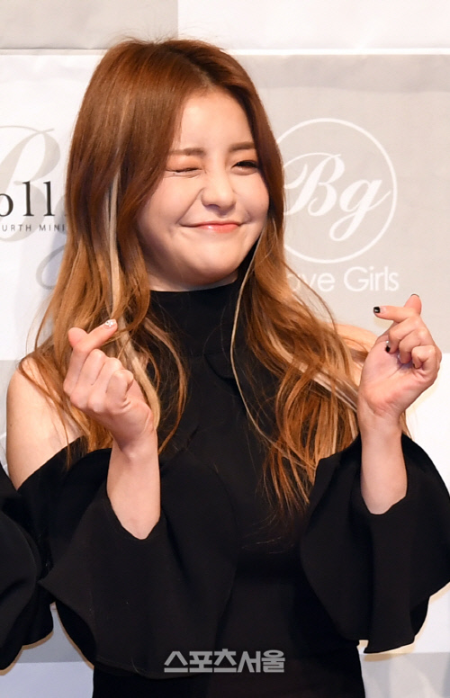 [SS포토]깜찍하게 윙크 보내는 브레이브걸스 유정
