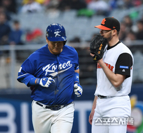 [SS포토] 벤델 헐크, 4이닝 무실점으로 한국 타선 꽁꽁!
