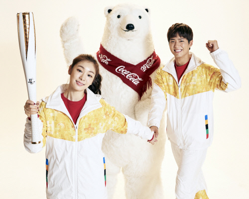 박보검과 김연아 손 잡고 다정하게 CF 촬영