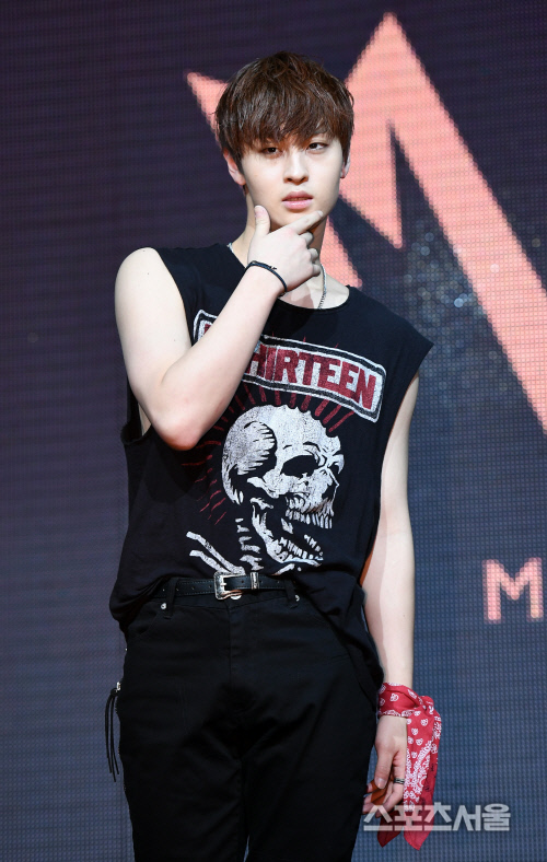 [SS포토] MVP 기택 \'V라인 상남자\'