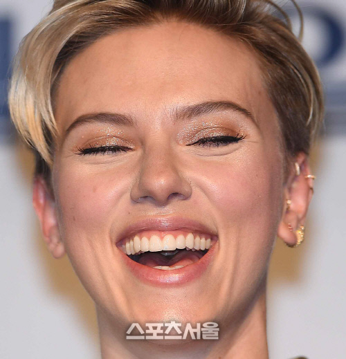 [SS포토]치아요정 스칼렛 요한슨, \'미소가 천사미소네~\'
