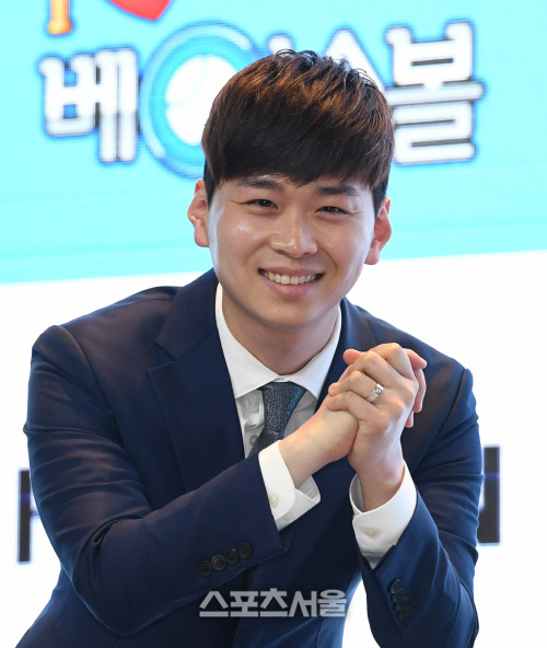 [SS포토] 이호근 캐스터, 익살 넘치는 포토 타임!