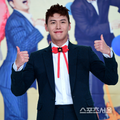 [SS포토] 39세 막내아재 송재희 \'저는 오빠예요\'