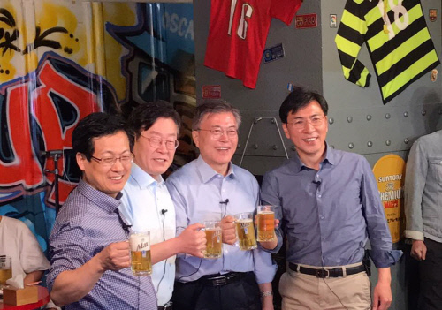 17759746_1576004165762739_1195496438151804211_n