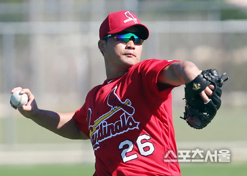 카디널스 \'오승환\', \'돌직구를 받아라\'