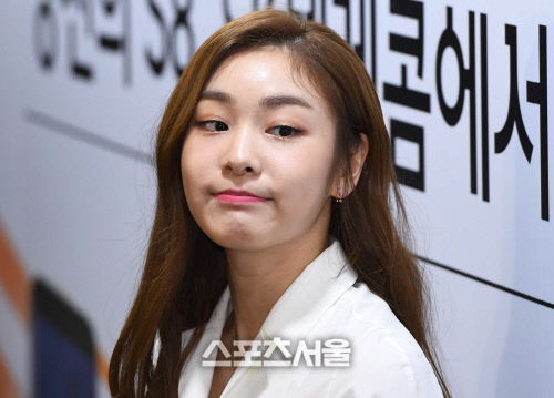 [SS포토] 샐쭉한 김연아, 표정이 귀여워~