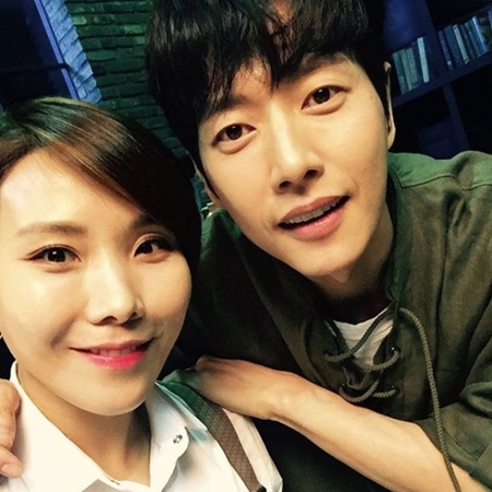 [★SNS] "심하게 잘생겼다"…신봉선, 박해진과 은혜로운 인증샷