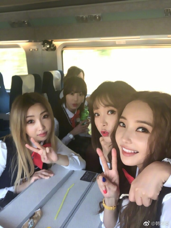 "美친 동안 미모" 한채영부터 전소미까지, 언니들의 우정 여행