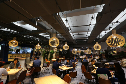 얼반 포레스트 (2)