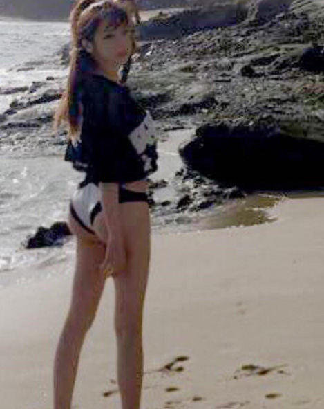 컴백 예고한 박봄, 아찔한 힙라인으로 시선 강탈