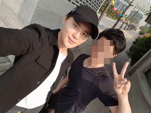 "많이 보고싶다"…'의경' 김준수, 첫 외박 인증샷