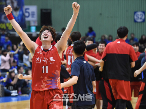 [SS포토] KGC 양희종, 6차전을 지배한 사나이!