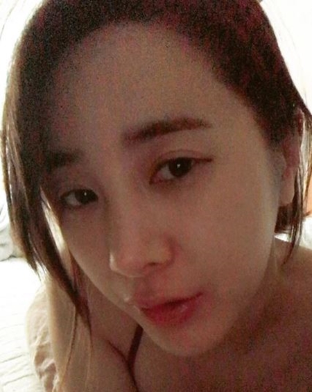 "치명적 섹시美"…서인영, 시선강탈 슬립웨어 셀카