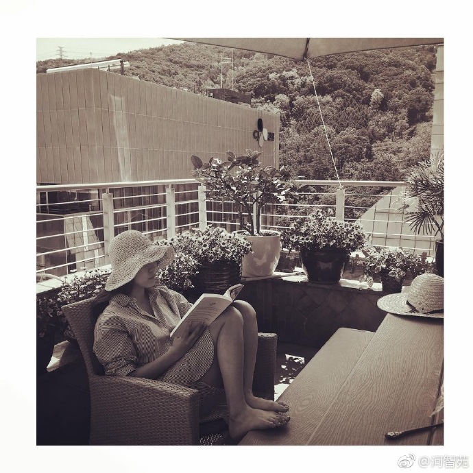 "분위기 폭발" 하지원, 휴식 중에도 넘사벽 아우라