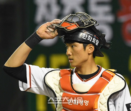 [SS포토] 한화 박상언, 이상군 감독 대행 체제 속 교체 출전 눈길!