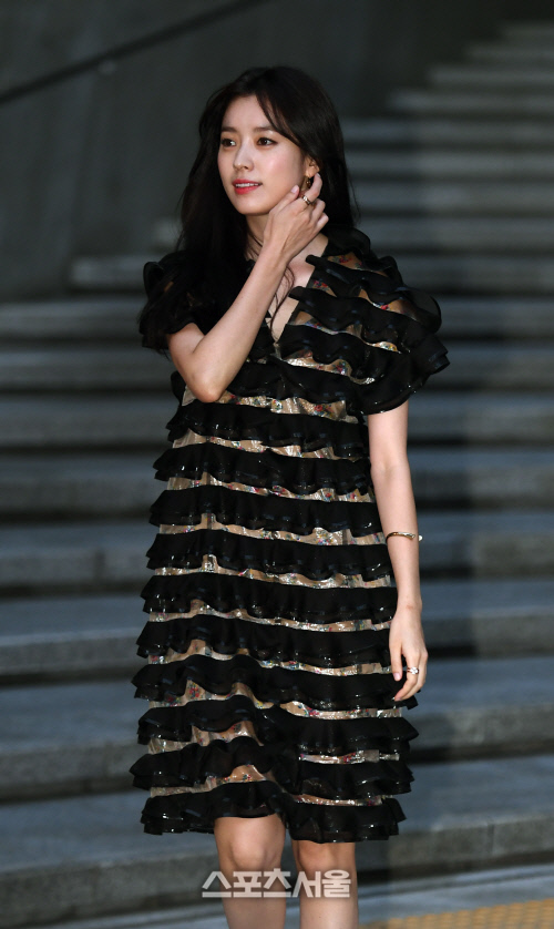 [SS포토]전시 행사 참석하는 한효주