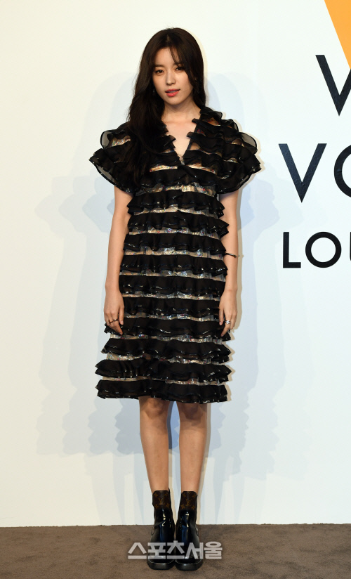 [SS포토]포토월 앞에서 포즈 취하는 한효주