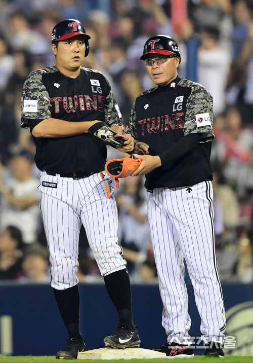 [SS포토] 조윤준 \'행운의 안타로 다시 리드\'