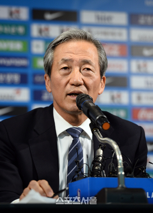 [SS포토]회장 선거 출마 여부를 고민하는 정몽준 FIFA명예부회장