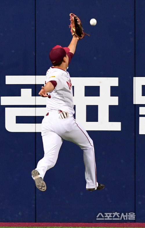 [SS포토] 고종욱 '아! 살짝 모자라'