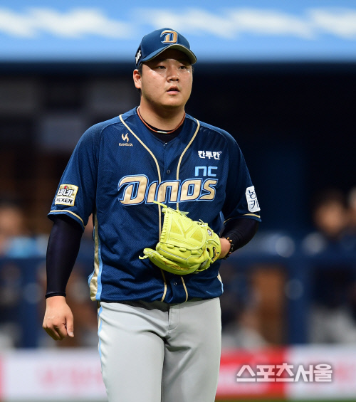 [SS포토] 이민호 '동점을 허용하고 말았어'