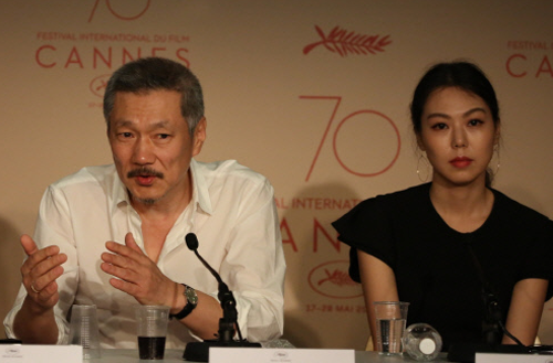 김민희-홍상수, 서울 옥수동으로 이사…목격담 등장