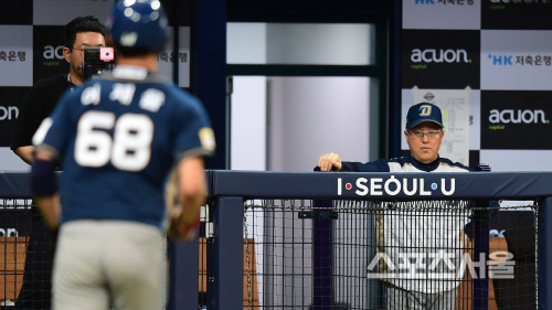 [SS포토] 김경문 감독, 대주자 주루사에 황당