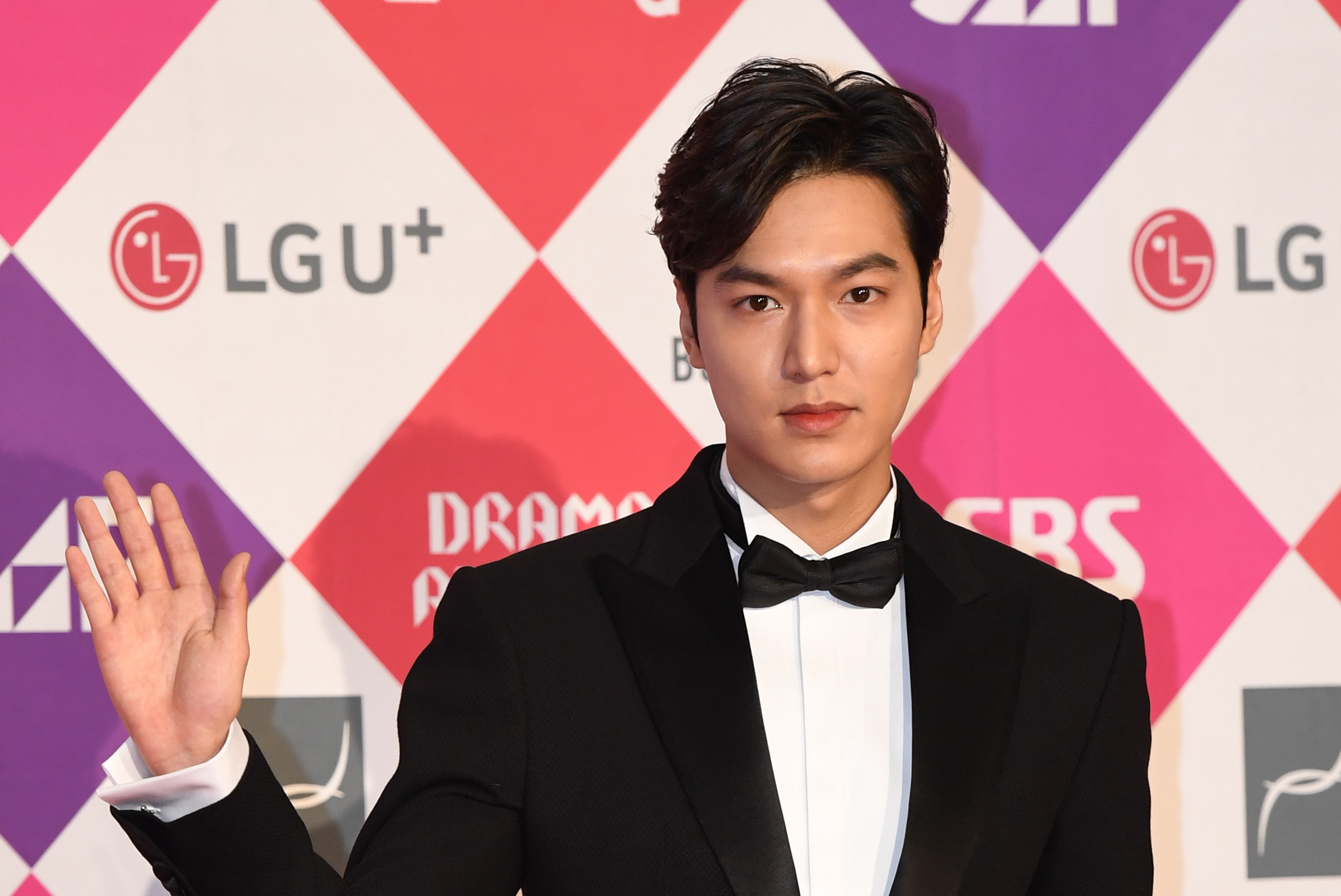 이민호,'마스크팩 초상권' 항소심 승소 "1억 배상" 