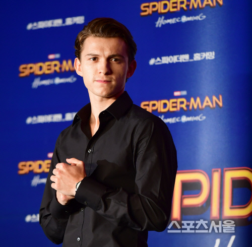 [SS포토] 톰 홀랜드 \'눈에서 레이저가\'