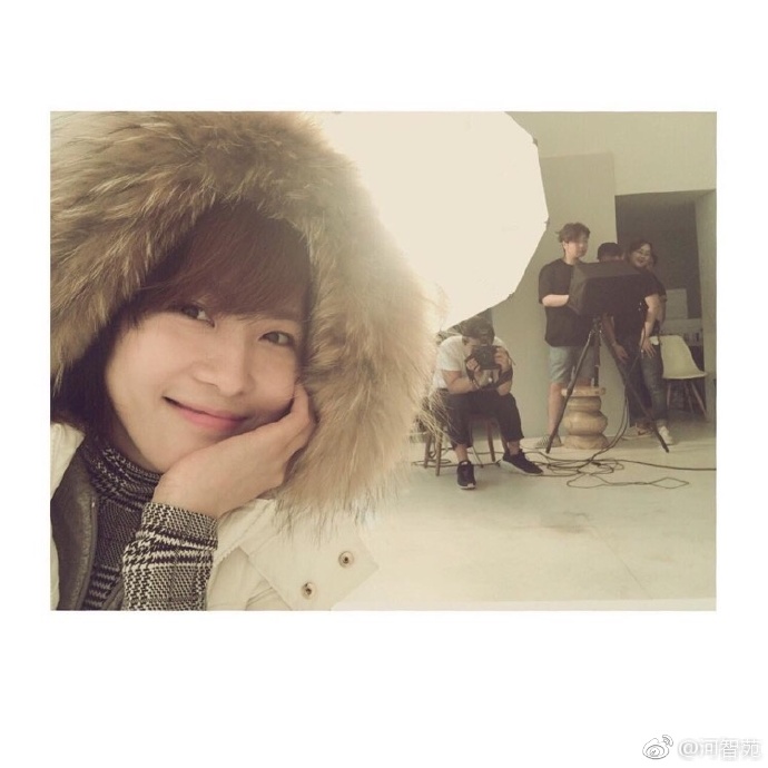 "미리 맞은 가을" 하지원, 꽃받침 하고 러블리 미모