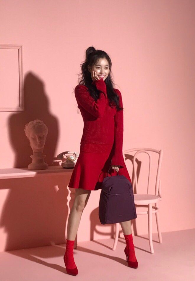 [★SNS] "B컷에서도 미모 폭발" 한효주, 이 구역의 청순 甲