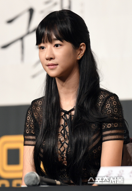 [SS포토]과감한 시스루로 멋낸 서예지