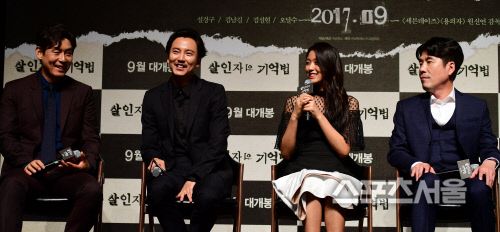 [SS포토] 설경구-김남길-설현-오달수, 믿고 보는 출연진들!