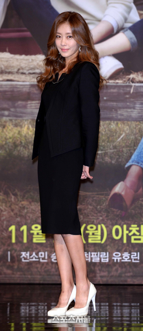 이지현 측, 열애 인정 "어렵게 시작한 사랑, 예쁘게 봐달라" (공식)