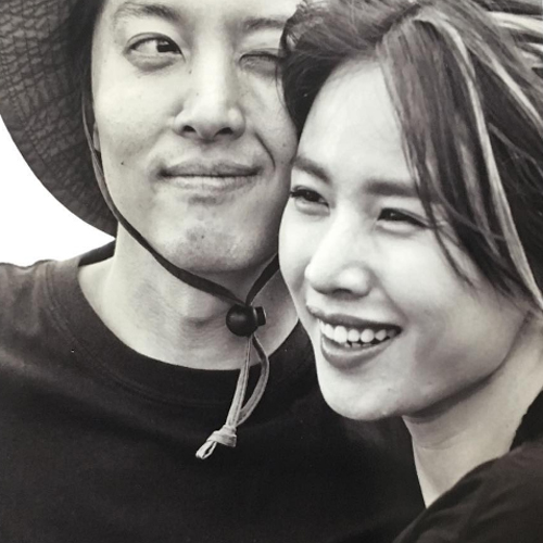 이동건♥조윤희, 혼인신고보다 결혼식이 늦는 이유