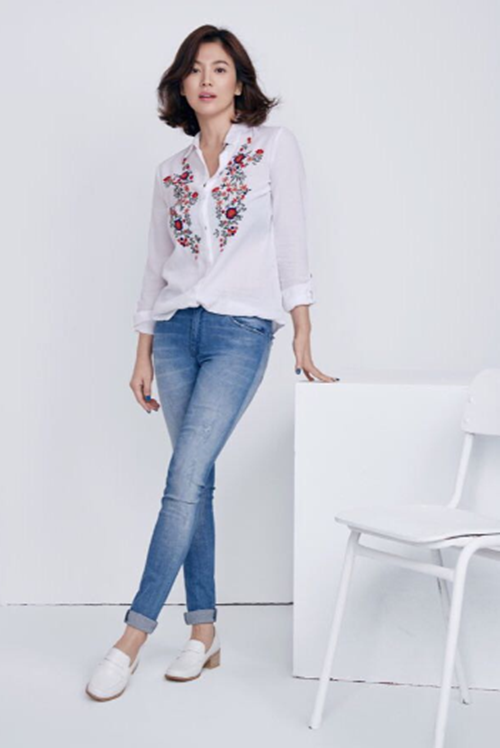 '송중기 연인♥' 송혜교, 청바지가 잘 어울리는 여자 