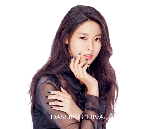 설현_데싱디바 (2)