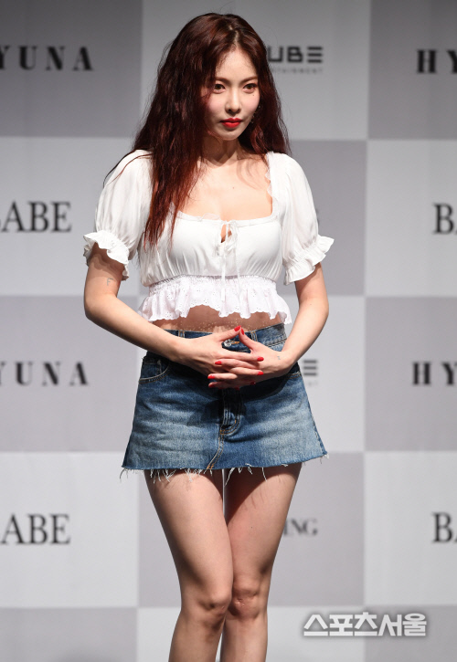 [스타탐구] '데뷔 10주년' 현아, 또 다른 섹시를 입다