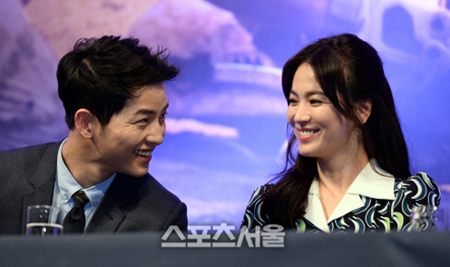 송중기♥송혜교 웨딩 촬영지 공개? 홍장현이 SNS에 올린 사진 두 장