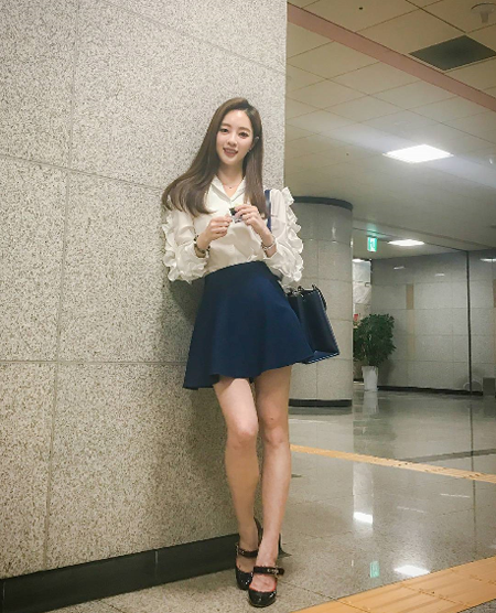 "필라테스로 다져진 넘사벽 각선미"…양정원, 청순 美는 '덤' 