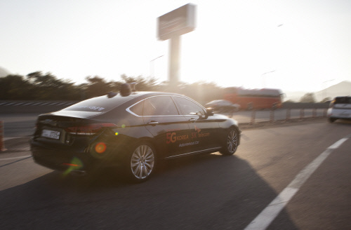 170921_SK텔레콤 자율주행차_고속도로주행_1