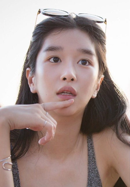 "이 미모, 독보적"…서예지, 넘사벽 인형 비주얼에 '심쿵'