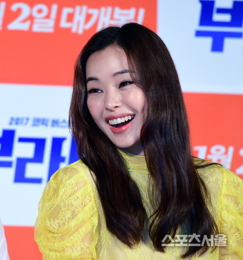 [SS포토] '부라더' 이하늬, 웃음 만개