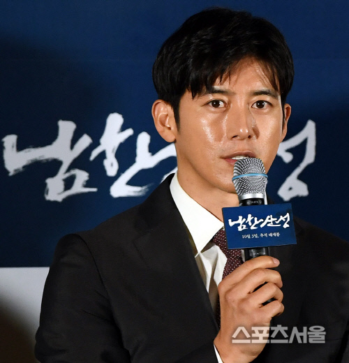 [SS포토] 배우 고수, \'남한산성\' 출연 결심한 이유는...?