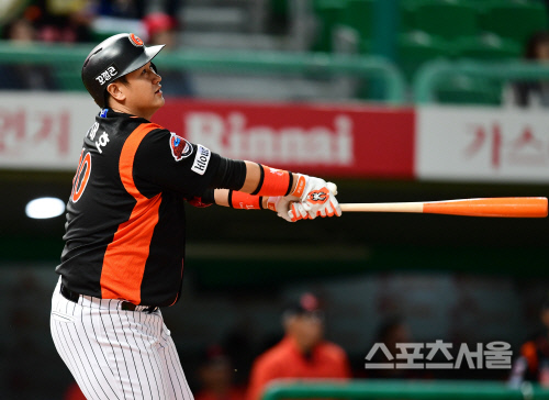 [SS포토] 이대호 '힘이 모자라'