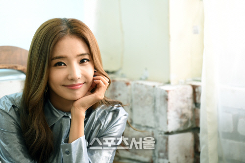 [SS인터뷰②]한채영 "아들이 공주님이라 부를때 행복. 그런데 홍진영이 더 예쁘다고"