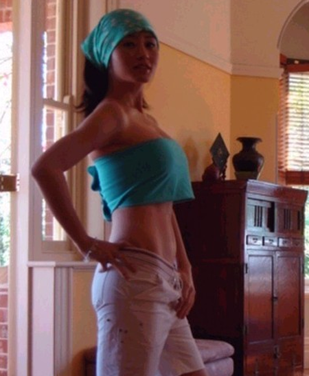 김혜수, 선명한 11자 복근 + 터질듯한 볼륨감 화제