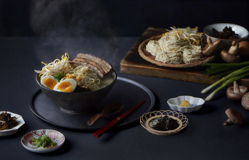 더 팀버 하우스_라멘